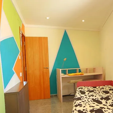 4 Bedroom Gorgeous In Sant Cebria De Vallalt 度假居 Sant Cebrià de Vallalta